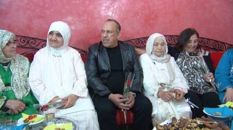 البرنامج التلفزيوني ” لحبيبة مي” يستعيد زمن العربي الزاولي ويكرم زوجته