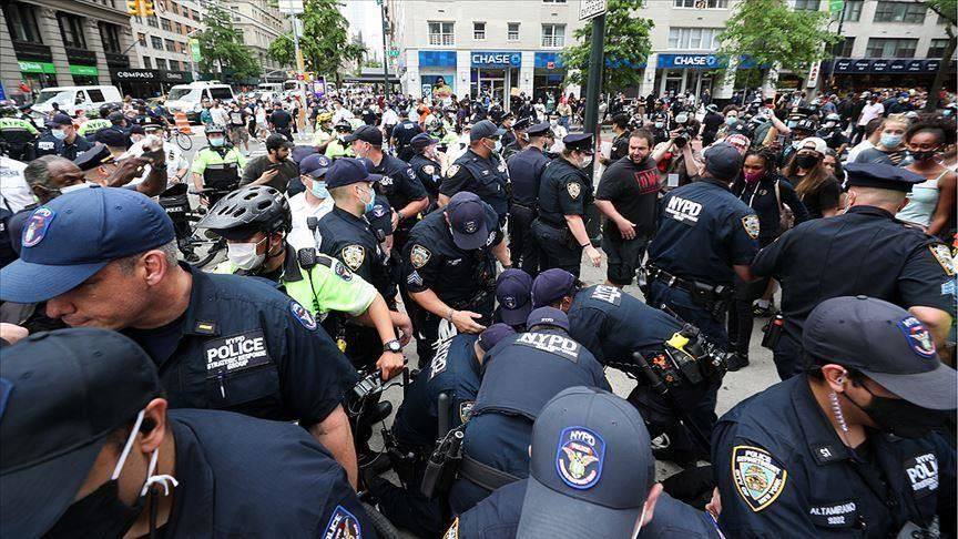 الاحتجاجات الأمريكية: نشر الحرس الوطني في واشنطن و11 ولاية وحظر التجوال في 25 مدينة