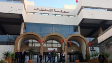 محكمة الدار البيضاء تؤجل محاكمة الطبيب التازي ومن معه
