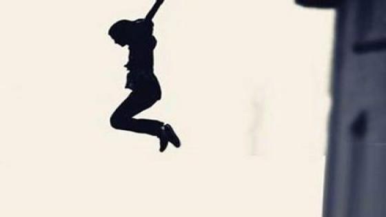 سيدة ترمي بنفسها من الطابق الرابع بالهراويين