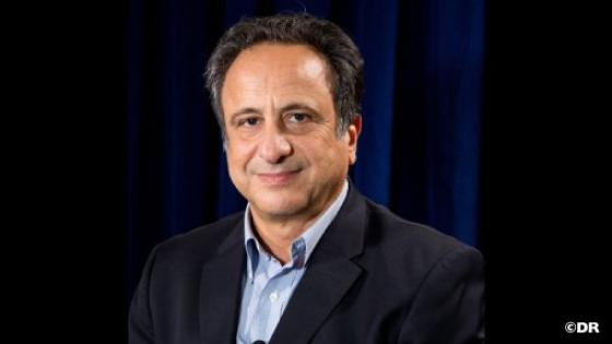 بفضل رؤية استراتيجية واضحة، جلالة الملك أرسى نموذجا تنمويا يؤتي اليوم كل ثماره (جامعي أمريكي)