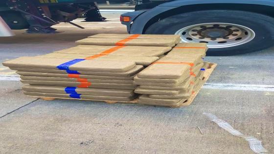 عناصر الآمن بميناء طنجة المتوسط تحجز كمية كبيرة من الشيرا بشاحنة قادمة من الجديدة