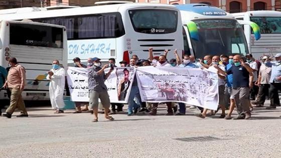 احتجاج سائقي وأصحاب الحافلات بمحطة أولاد زيان بالبيضاء