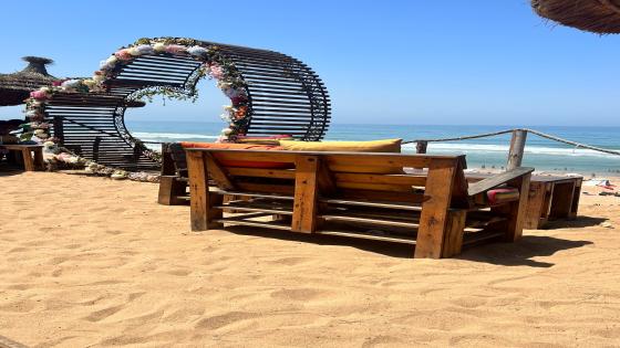 علام ميسوري مستثمر مغربي من فرنسا يخلق الحدث بشاطئ الأمم