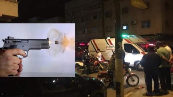 موظف شرطة بسلا يضطر لاستعمال سلاحه الوظيفي لتوقيف شخص عرض أحد المواطنين وعناصر الشرطة لاعتداء جدي وخطير