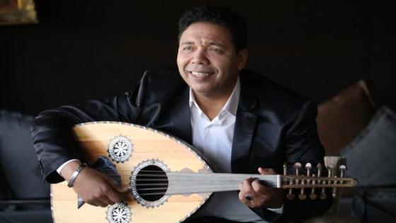 الفنان المبدع المقتدر توفيق شكران في عزف رائع وأداء اروع لقطعة” الحب كله”