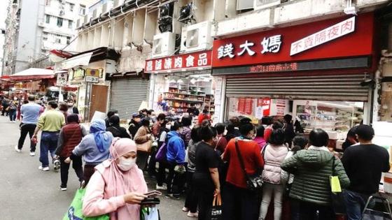 إيطاليا تلغي إلزامية ارتداء الكمامات بالأماكن المفتوحة.. وماليزيا تعيد فتح حدودها مطلع مارس