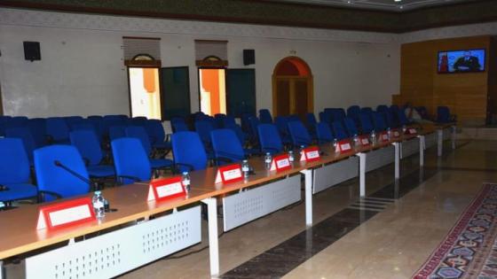 غياب المعارضة يتسبب في انعقاد الدورة العادية للمجلس الإقليمي بعمالة قلعة السراغنة لشهر شتنبر
