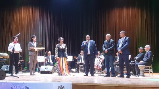 النقابة المهنية لحماية ودعم الفنان تكرم الفنان الكبير سعيد الامام والعديد من الفنانين في اعتراف متميز بالابداع المغربي