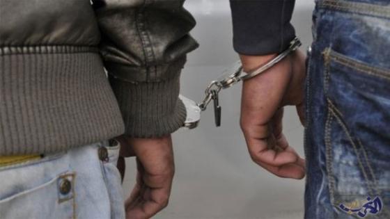 شرطة منطقة امن أنفا تعتقل شخصين بتهمة حيازة وترويج المخدرات
