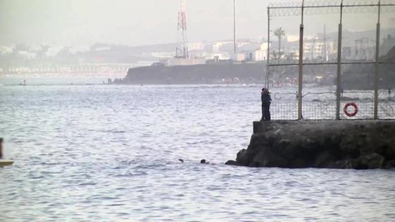 محاولات التسلل إلى سبتة المحتلة والسلطات المغربية تصد العشرات من المهاجرين