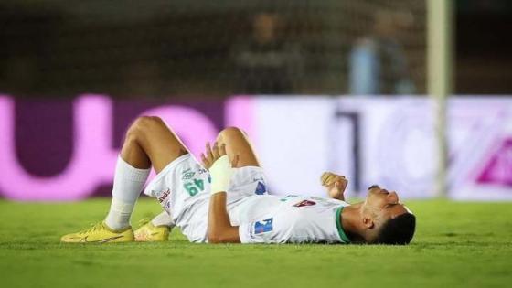 كسر في القدم اليسرى يبعد اللاعب موهوب عن الملاعب