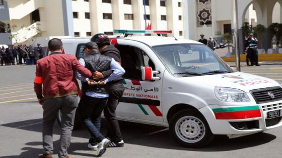 شرطة طنجة توقف شخصا اقتحم وكالة بنكية وهدد بتفجير نفسه من أجل السرقة