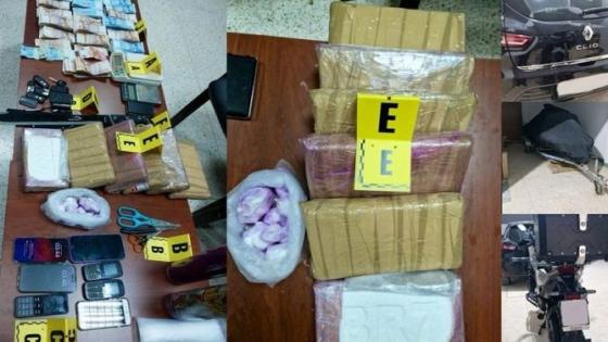 شرطة طنجة تحجز كمية كبيرة من مخدر الكوكايين وتعتقل ثلاثة مشتبه بهم