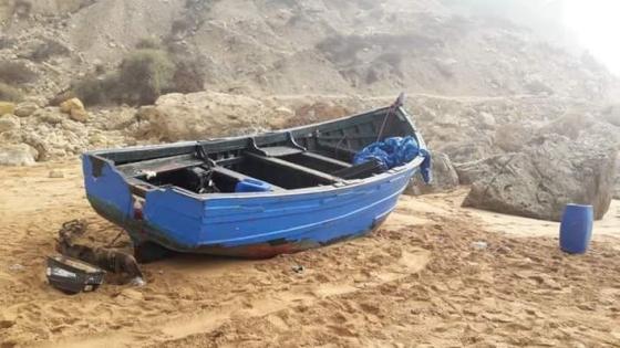 البحرية الإسبانية تنقذ ثمانية مهاجرين غير شرعيين أبحروا على متن قارب خشبي من الحسيمة