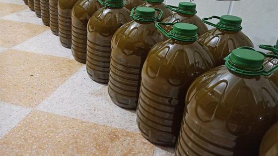 عناصر الدرك بقلعة السراغنة تحجز كمية من الزيت المغشوشة