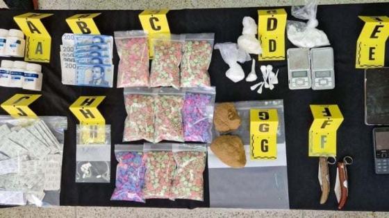 مصالح الأمن بطنجة توقف شخصا بتهمة حيازة وترويج المخدرات والمؤثرات العقلية