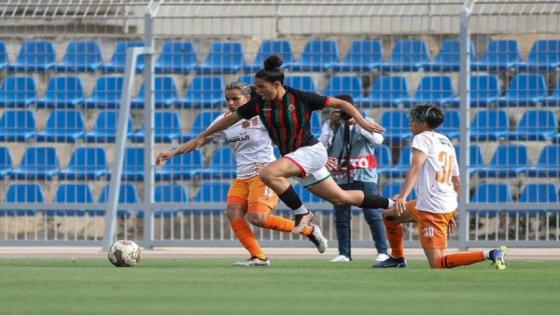 فريق الجيش الملكي لكرة القدم النسوية ضد نادي بلدية العيون في نهائي كأس العرش