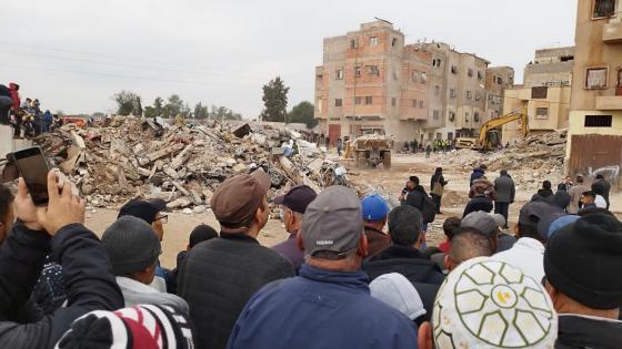التحقيق مع 21 شخصا للتسبب في القتل والجرح غير العمديين بعد انهيار عمارتين بفاس