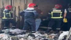 اندلاع حريق في محل للأفرشة بسطات يخلف وفاة طفل
