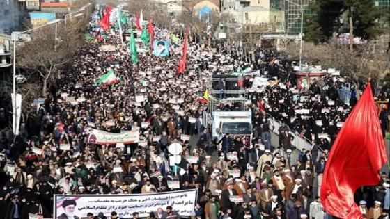 إيران: أزمات عميقة تهدد مستقبلها