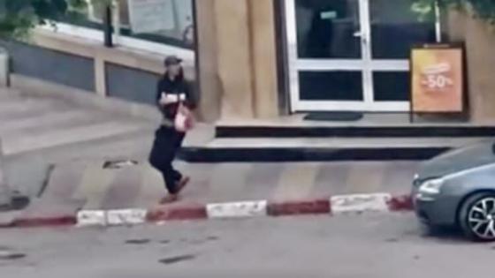 فرقة الأمن السياحي بطنجة تعتقل شخصا ظهر في فيديو يقوم بانتحال صفة معاق جسديا