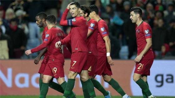 رفاق رونالدو يتبرعون لمكافحة تداعيات كورونا المالية