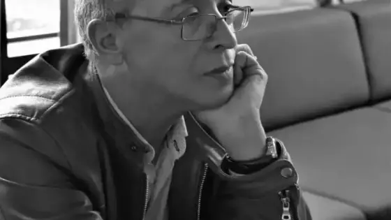 الإعلامي كوكاس يقول كل شيء في حوار مثير