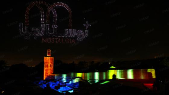 “نوستالجيا”.. عرض مضيء لطائرات “الدرون” بموقع شالة الأثري