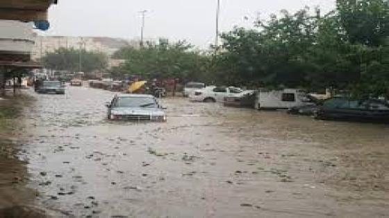 الأمطار الغزيرة تغرق شوارع تازة وتخلف عدة خسائر مادية