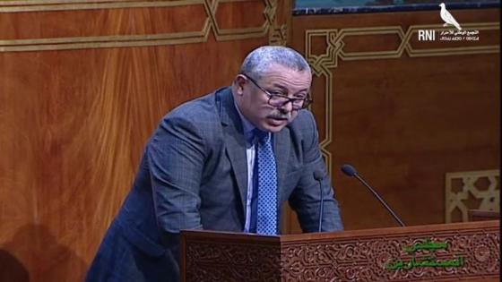فريق الأحرار بمجلس المستشارين يطالب الحكومة بإعادة النظر في قرار إلزامية الحجر الصحي لأبناء الجالية بالبلدان المصنفة في اللائحة :ب