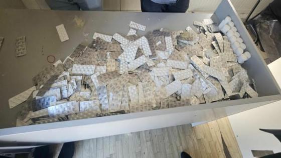 مصالح الأمن والجمارك بميناء طنجة المتوسط تحبط محاولة تهريب أكثر من 21 ألف قرص مخدر