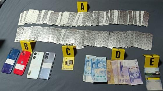 توقيف خمسة أشخاص بحوزتهم 3750 قرصا مخدرا وكمية من الكوكايين