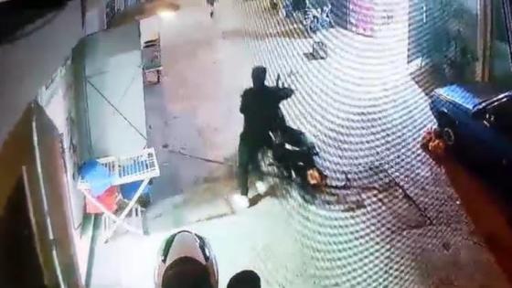 عناصر الشرطة بطنجة تعتقل لصاً متلبساً بسرقة دراجة نارية