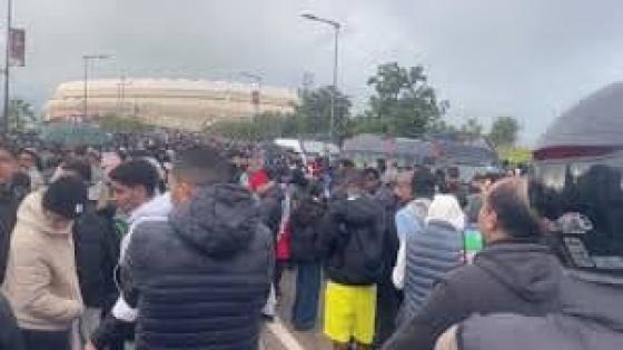 مصالح الأمن بطنجة توقف شخصا بتهمة ترويج تذاكر كأس إفريقيا بطرق غير شرعية