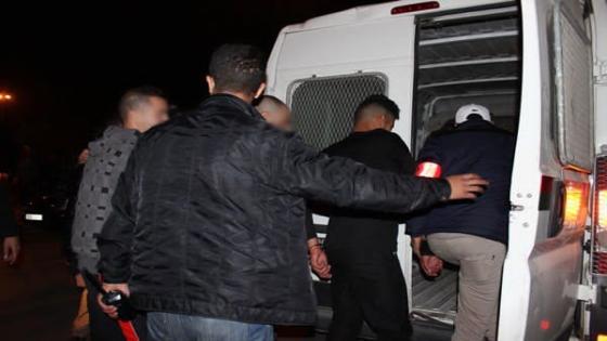 عناصر الشرطة بتمارة توقف ثلاثة أشخاص بتهمة نشر محتويات عنيفة