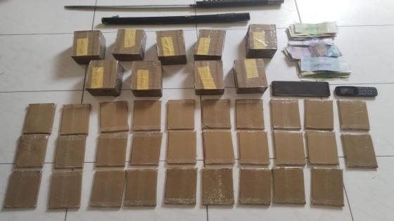 عناصر الشرطة بأولاد تايمة توقف شخصا بتهمة حيازة وترويج المخدرات