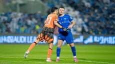 بونو يتألق ويتصدى لضربة جزاء ويقود الهلال السعودي للفوز