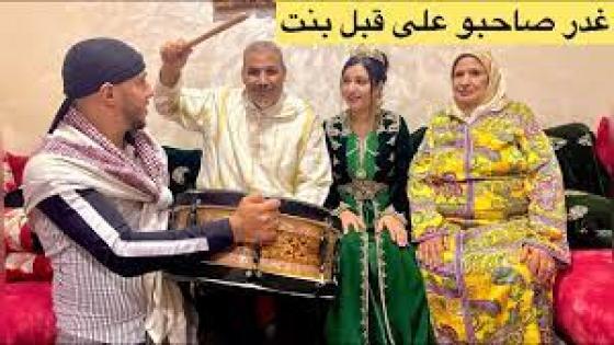 الفنان الكبير عبد الهادي لبنين في فيديو جديد على قناته باليوتوب : (الصحبة بدات بالثقة وسلات بالغدر)