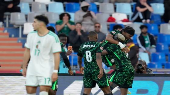 نيجيريا تطيح بالجزائر وتضرب موعدا ناريا مع المغرب في نصف نهائي كأس إفريقيا