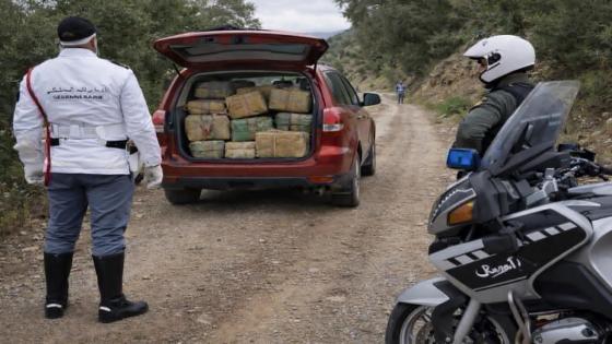 عناصر كوكبة الدراجين بإقليم شفشاون تحبط محاولة تهريب أزيد من 180 كيلوغراماً من المخدرات قرب باب برد