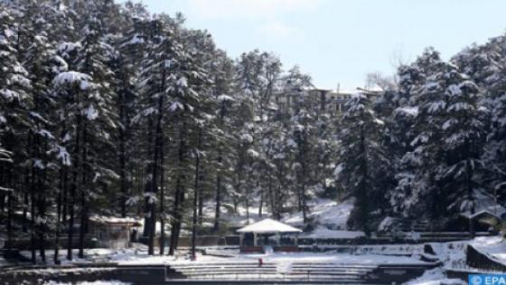 موجة برد.. درجات حرارة دنيا تتراوح ما بين ناقص 6 و 4 درجات ابتداء من الاثنين وإلى غاية الأربعاء بعدد من أقاليم